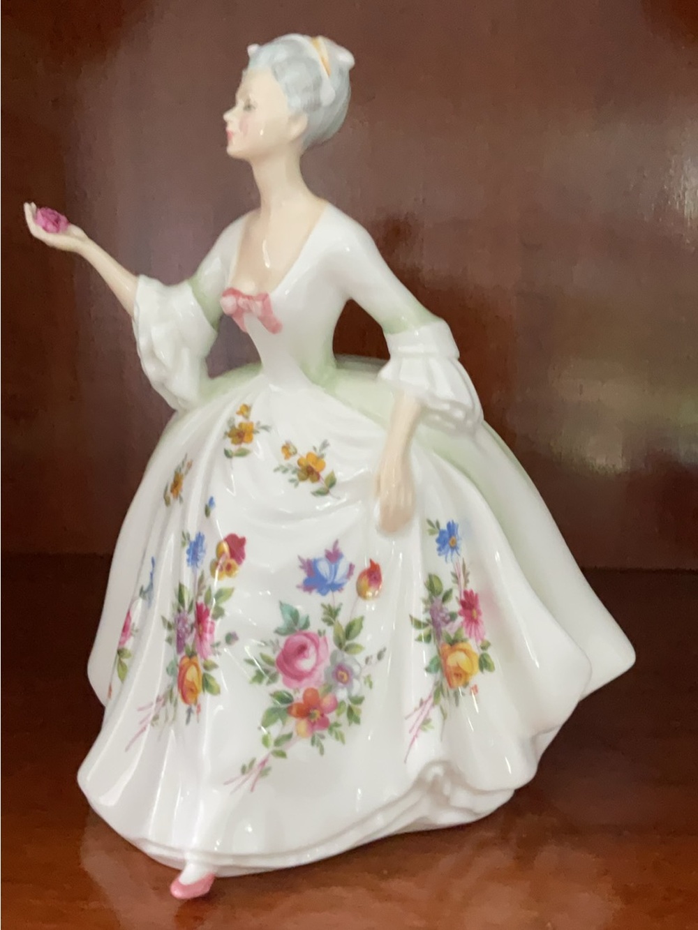 Royal doulton Floral Lady Figurine - Diana HN2468 White with Pastel Floral